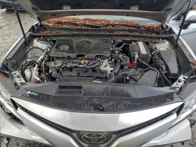 Toyota Camry L Image 7