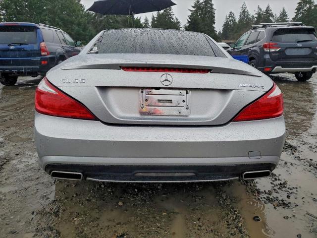 Mercedes-Benz S-Class 550 Image 5